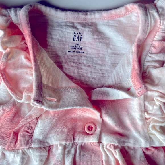 Baby Gap romper EUC Size 3-6 months - Picture 3 of 3